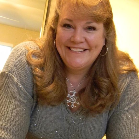 Meet your Posher, Kimberly - Picture 1 of 1